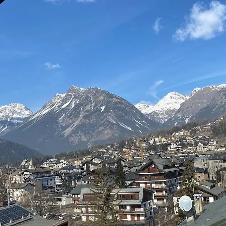 Διαμέρισμα Mansarda Con Vista Panoramica Su Pista Stelvio A Μπόρμιο