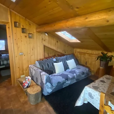 아파트 Mansarda Con Vista Panoramica Su Pista Stelvio A